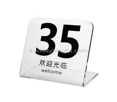 Table number stands