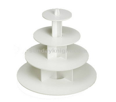 White cupcake stand