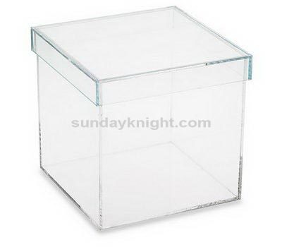 Square acrylic box with lid