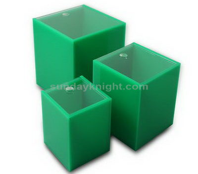 Acrylic box with lid