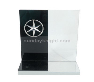 Acrylic display supplier