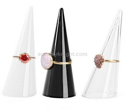 Ring display cone