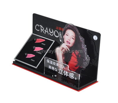 Custom counter display for lipstick