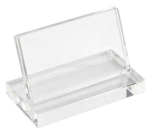 Individuelles Namenskarten-Display für den Schreibtisch