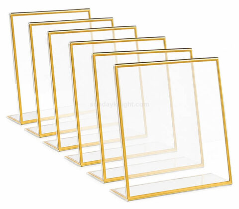 Individuell gestalteter Acryl-Schilderhalter mit Goldrahmen