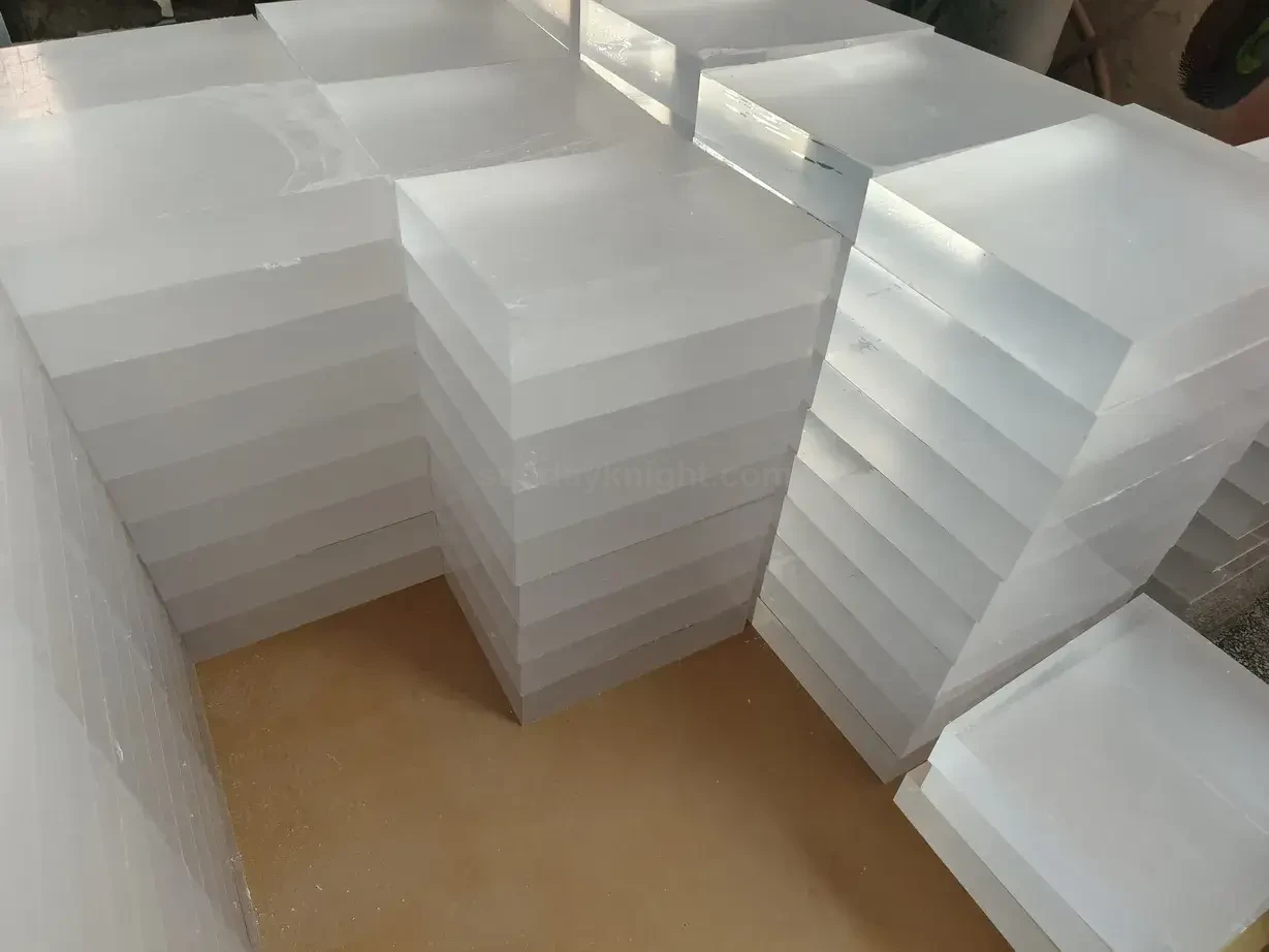 Blocco di acrilico tagliato (non lucidato) - 2